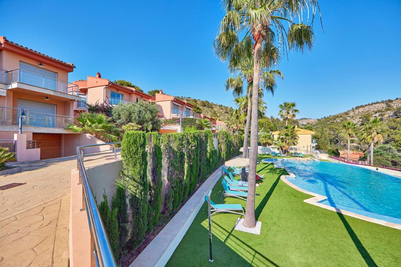 Universal Aquamarin Beach Houses 안드라츠 외부 사진